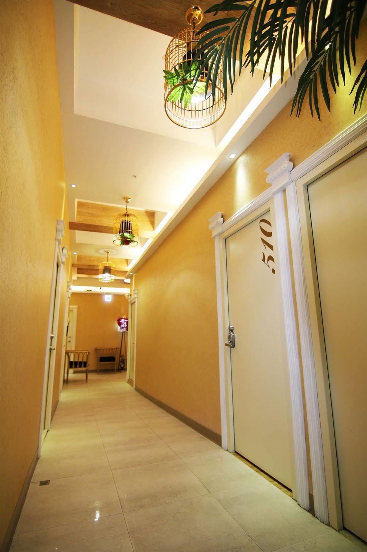 Good 9 Stay Inn Taipei Exterior photo